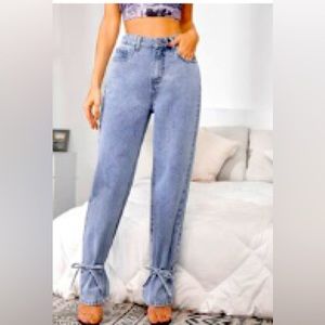 SHEIN long tie ankle jeans.